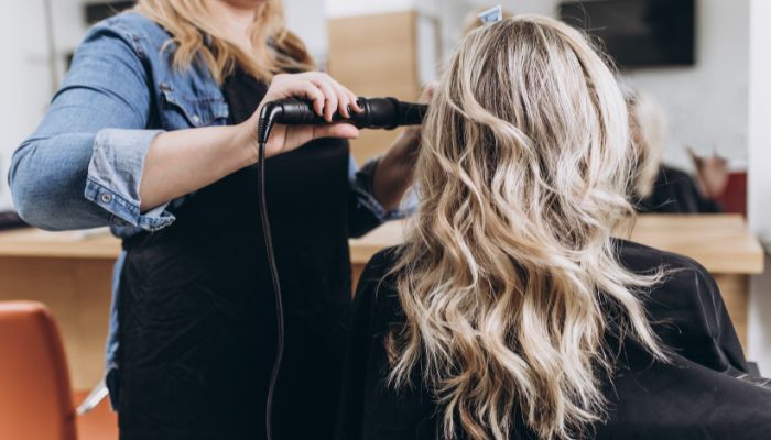 Prissättning: din guide till lönsamhet för salonger och kliniker